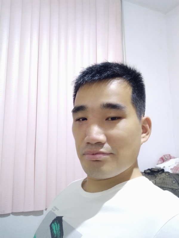 大男孩的第一张照片--惠安婚介网