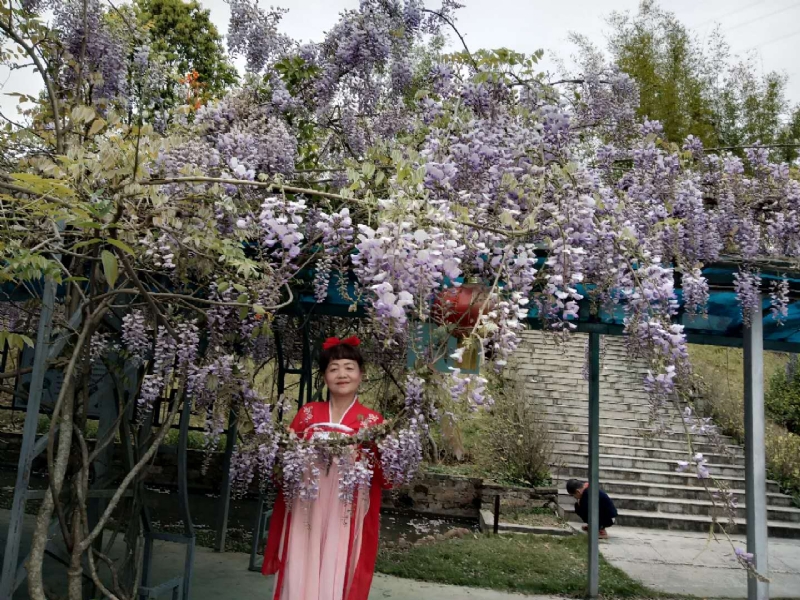 莉莉的第一张照片--惠安婚介网