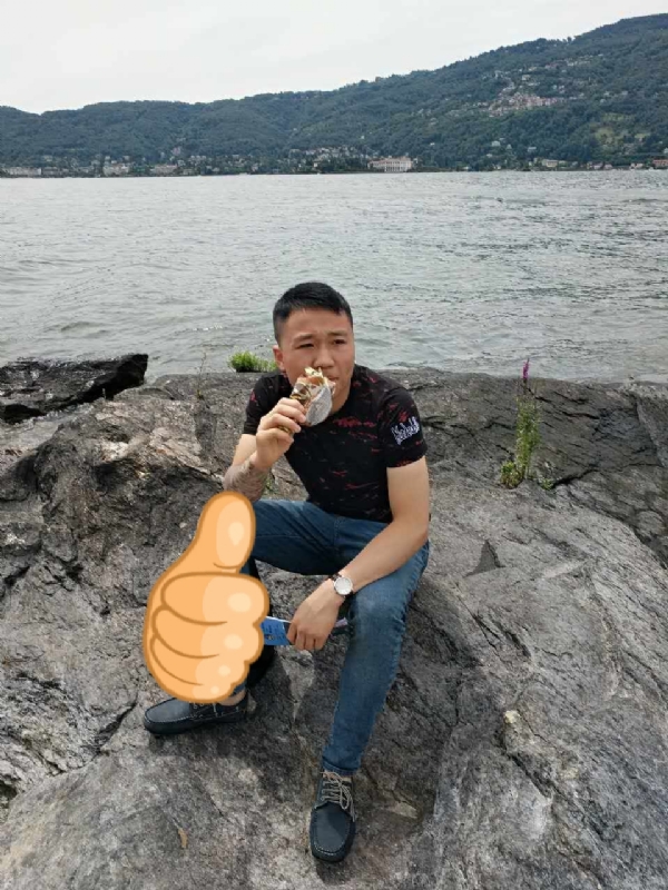 绚烂背后的平淡的第一张照片--惠安婚介网