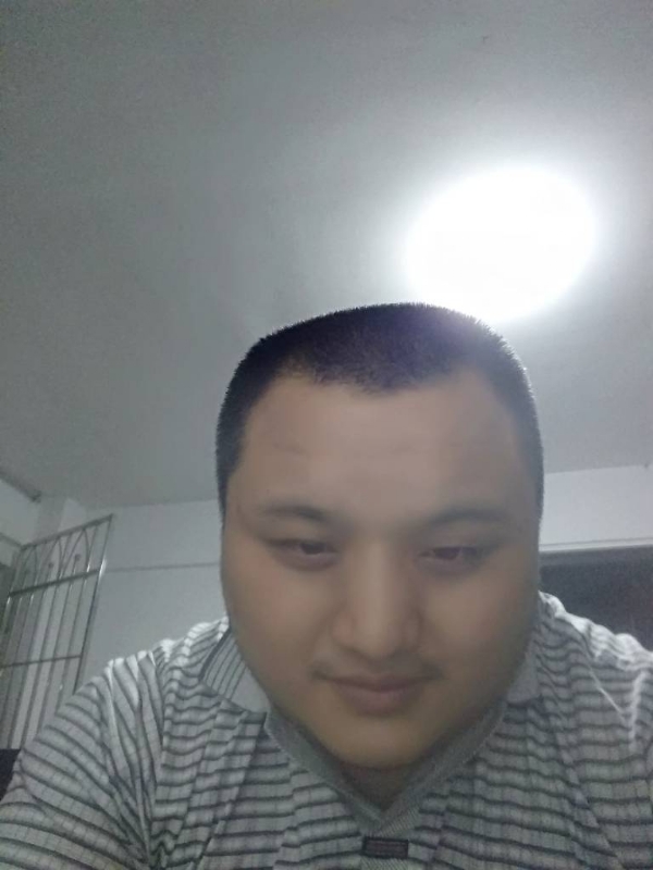 我在机场等艘船的第一张照片--惠安婚介网