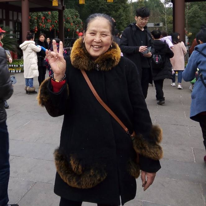 刘刘的第一张照片--惠安婚介网