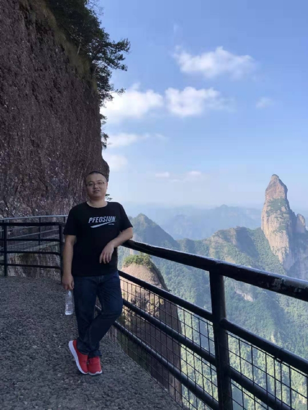 不杵于物的第一张照片--惠安婚介网