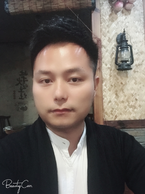 亦初的第一张照片--惠安婚介网