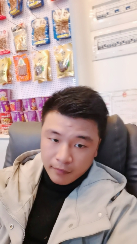 小宇的第一张照片--惠安婚介网