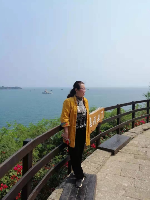 曦若半秋的第一张照片--惠安婚介网