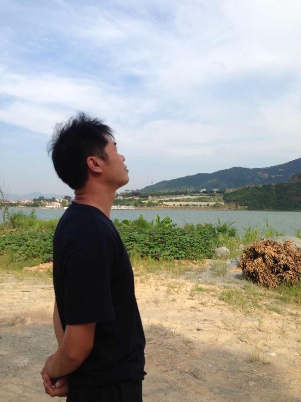 雾里看花的第一张照片--惠安婚介网