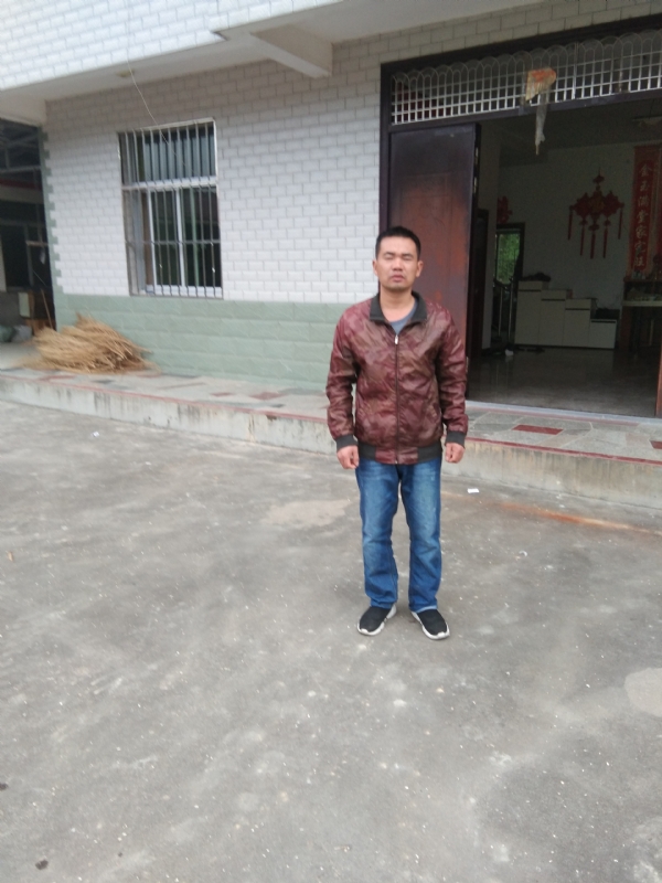 阿泉的第一张照片--惠安婚介网