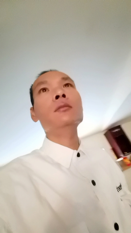 只影向谁去的第五张照片--惠安婚介网