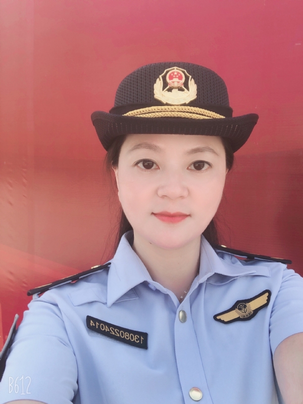 明明的第一张照片--惠安婚介网