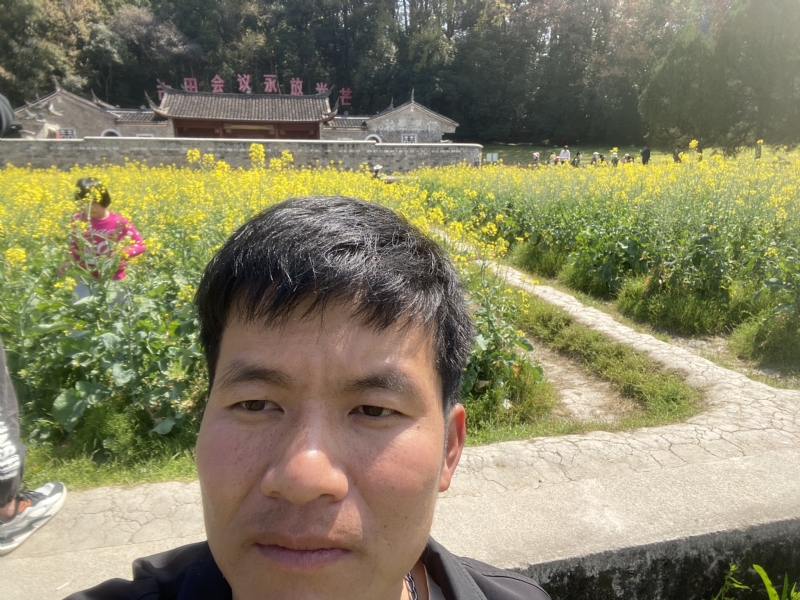 开心的第一张照片--惠安婚介网