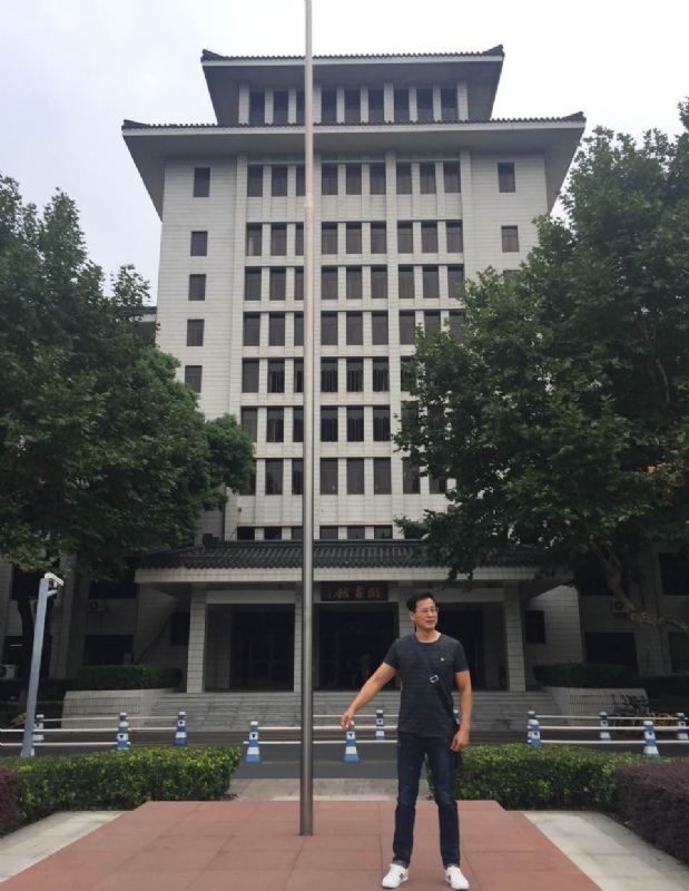 加国男人的第三张照片--惠安婚介网