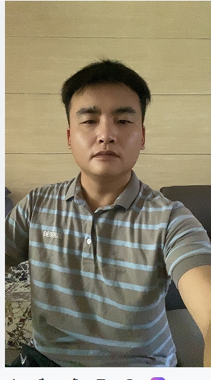 走在红毯那一天的第二张照片--惠安婚介网