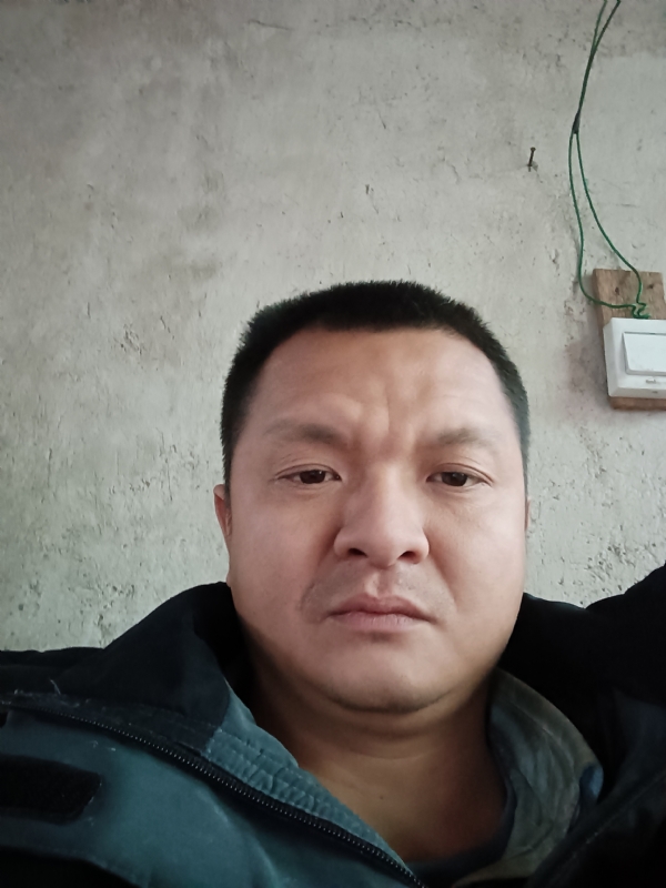 兰成龙的第二张照片--惠安婚介网
