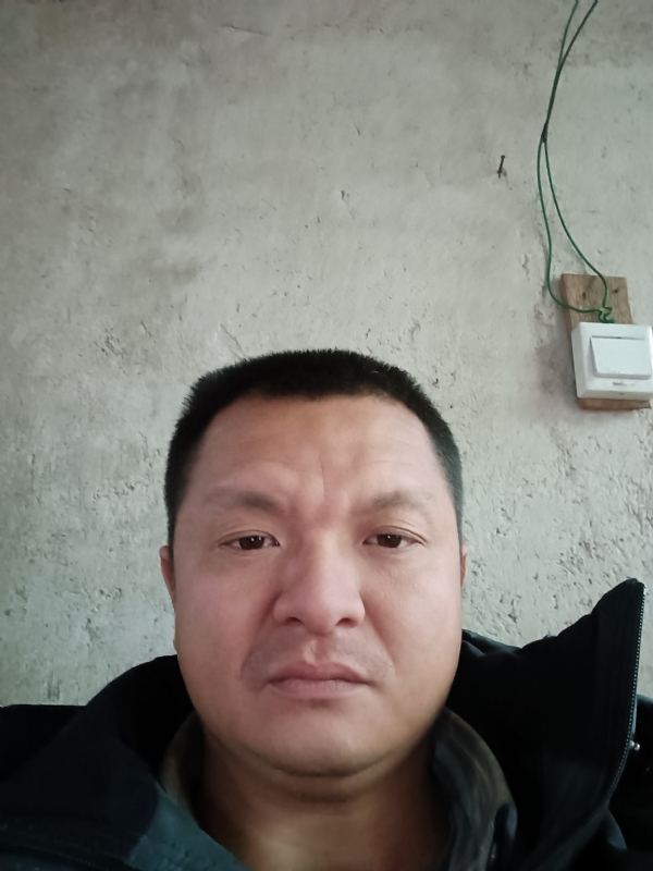 兰成龙的第三张照片--惠安婚介网