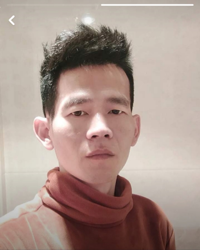 白了少年头的第一张照片--惠安婚介网