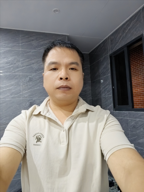 刘两水的第一张照片--惠安婚介网